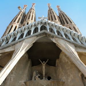 sagrada-familia-7922456_1920